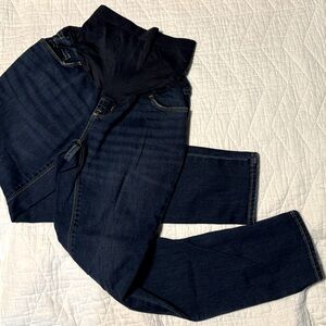 Maternity Full Panel Straight Leg Short sz 2